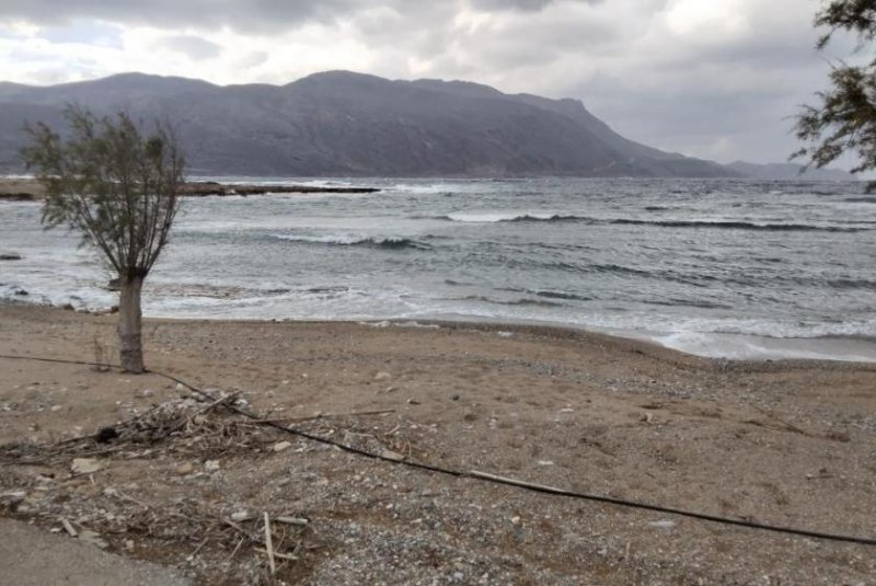 Kissamos Kreta, Kissamos: Grundstück am Meer in Kasteli zu verkaufen. Außergewöhnliche Investitionsmöglichkeit Grundstück kaufen